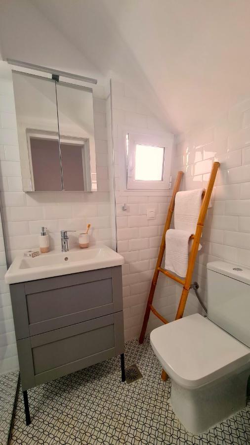 Yannis Guest House Aegina エクステリア 写真